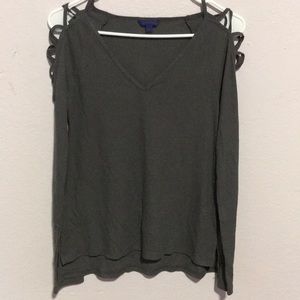 Gray v-beach long sleeve